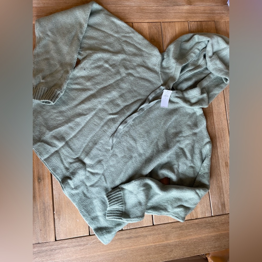 Banana Republic womens size medium hooded sweater